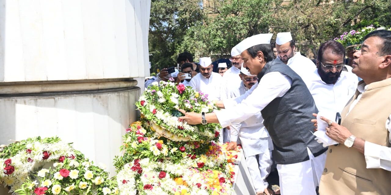 राष्ट्रवादी काँग्रेस प्रदेश कार्यालयात महाराष्ट्र दिन साजरा ;प्रदेशाध्यक्ष खासदार सुनिल तटकरे यांनी केले झेंडावंदन…