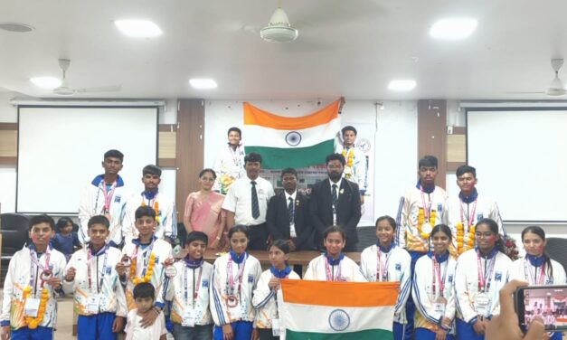 नेपाळमधील आशियाई सवात चॅम्पियनशिपमध्ये भारताचा डंका; रायगडच्या विजयी खेळाडूंचा जंगी सत्कार