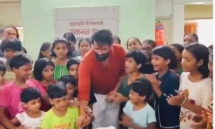 अनाथ मुलींसोबत अमित ठाकरे यांचा वाढदिवस साजरा….