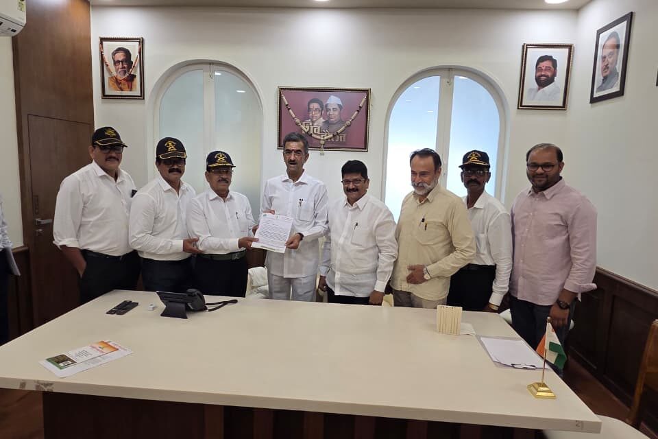 चिपळूण येथील प्रस्तावित माजी सैनिक संकुलाबाबत ना. शंभूराजे देसाई यांची घेतली भेट