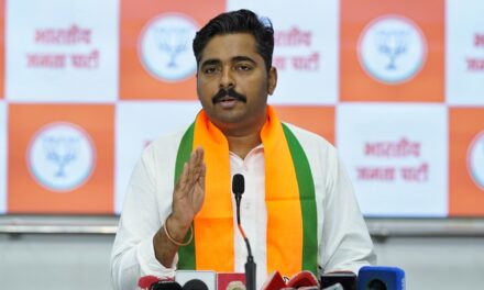 बॉम्बस्फोटाचा कट रचणाऱ्या वाझेचे समर्थन केल्याबद्दल उद्धवजींना प्रश्न विचारलात का? – नवनाथ बन यांचा संजय राऊत यांना सवाल