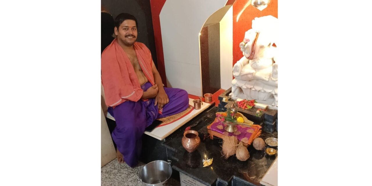 पावसासाठी श्री सिद्धिविनायकाला साकडे; गिम्हवणे येथे २४ तास जलाभिषेक व अथर्वशीर्ष आवर्तने