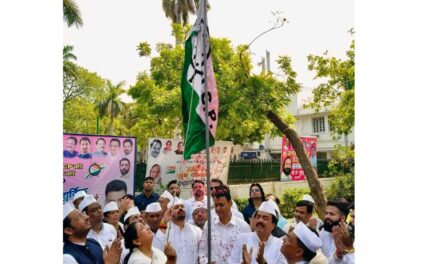 राष्ट्रवादी काँग्रेसचा २७ वा वर्धापन दिन साजरा ;ज्येष्ठ नेते छगन भुजबळ यांच्या हस्ते झेंडावंदन…