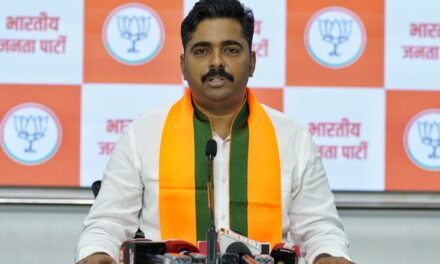संजय राऊत यांनी  नरेंद्र मोदींचे केलेले कौतुक महाराष्ट्र विसरलेला नाही – नवनाथ बन यांचा घणाघात