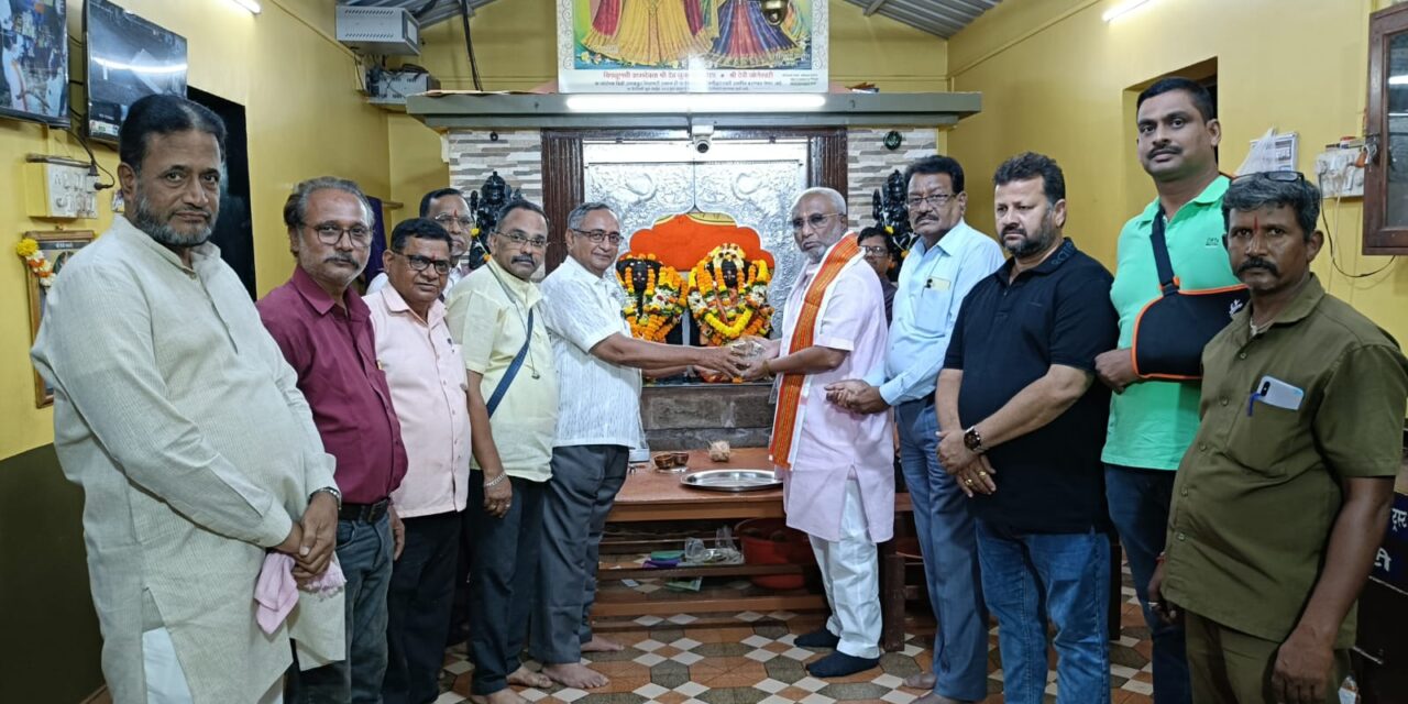 अक्कलकोट निवासी श्री स्वामी समर्थ महाराज अन्नछत्र मंडळाचे संस्थापक अध्यक्ष मा. श्री जनमेजयराजे विजयसिंहराजे भोसले यांची श्री जुना कालभैरव मंदिरास भेट