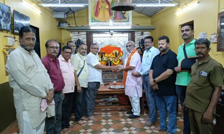 अक्कलकोट निवासी श्री स्वामी समर्थ महाराज अन्नछत्र मंडळाचे संस्थापक अध्यक्ष मा. श्री जनमेजयराजे विजयसिंहराजे भोसले यांची श्री जुना कालभैरव मंदिरास भेट
