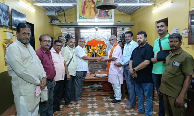 अक्कलकोट निवासी श्री स्वामी समर्थ महाराज अन्नछत्र मंडळाचे संस्थापक अध्यक्ष मा. श्री जनमेजयराजे विजयसिंहराजे भोसले यांची श्री जुना कालभैरव मंदिरास भेट