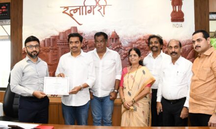 रायगड-रत्नागिरी-सिंधुदूर्ग स्थानिक प्राधिकारी मतदारसंघातील निवडणूकविधानपरिषद सदस्य निवडीचे अनिकेत तटकरे यांना प्रमाणपत्र