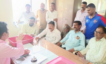 स्मार्ट मीटरच्या सक्तीविरोधात सावर्डे शिवसेनेची महावितरणवर धडक; “जनतेला विश्वासात न घेता मीटर बसवले तर शिवसेना स्टाईलने उत्तर!”