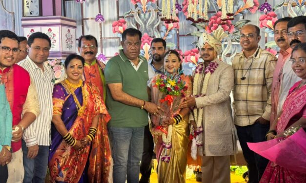 उद्योजक केतनशेठ पवार यांच्या कन्या ईशा आणि हर्ष भिलारे यांचा शुभविवाह संपन्न…