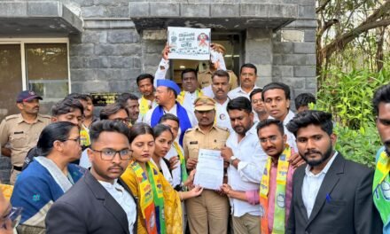 सम्यक विद्यार्थी आंदोलन आक्रमक; सावित्रीबाई फुले पुणे विद्यापीठात विद्यार्थ्यांचा तीव्र आक्रोश