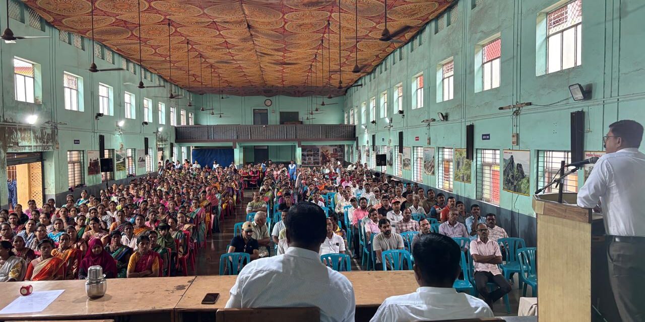 सावर्डे विद्यालयात पालक संवाद सभा उत्साहात संपन्न  ; शिक्षक व पालकांच्या सहकार्याने संस्कारक्षम विद्यार्थी घडवूया – प्राचार्य राजेंद्र वारे