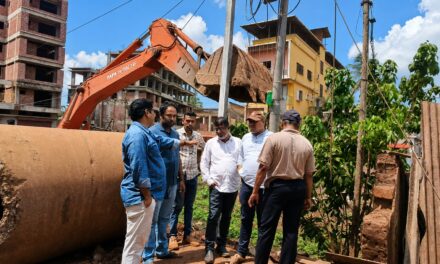विद्युत पोलांच्या कामामुळे फुटतायत पाईपलाईन्स; लांजा नगरपंचायतीने महावितरणला धारेवर धरले