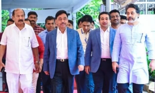 महाराष्ट्र-कर्नाटक सीमाप्रश्नी उच्चाधिकार समितीच्या बैठकीसाठी खा. नारायण राणे विधानभवनात दाखल…