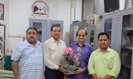 रोटरी क्लब ऑफ चिपळूणचे नवनिर्वाचित अध्यक्ष श्री शैलेश टाकळे व सचिव श्री रोहन देवकर यांची ‘विभा अरविंद ग्रंथालयाला’ सदिच्छा भेट