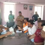 आठ दिवसांत खड्डे बुजवा; अन्यथा ‘भीक मागो’ आंदोलन – मनसेचा राष्ट्रीय महामार्ग विभागाला इशारा