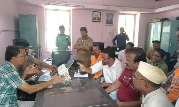 आठ दिवसांत खड्डे बुजवा; अन्यथा ‘भीक मागो’ आंदोलन – मनसेचा राष्ट्रीय महामार्ग विभागाला इशारा