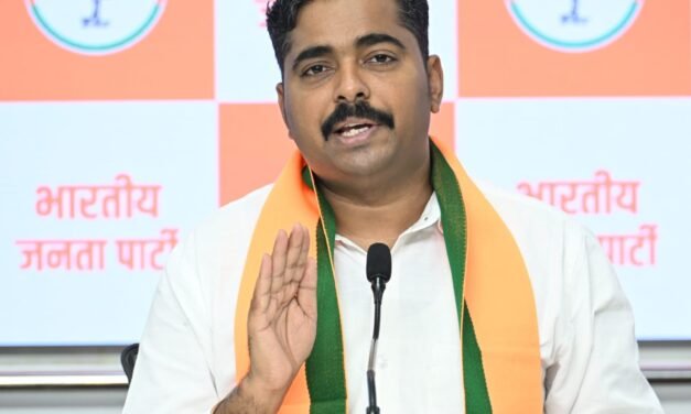 संजय राऊत, इतरांकडे पाहण्यापेक्षा अडगळीत पडलेल्या उबाठाकडे लक्ष द्या  –   नवनाथ बन यांचा प्रहार