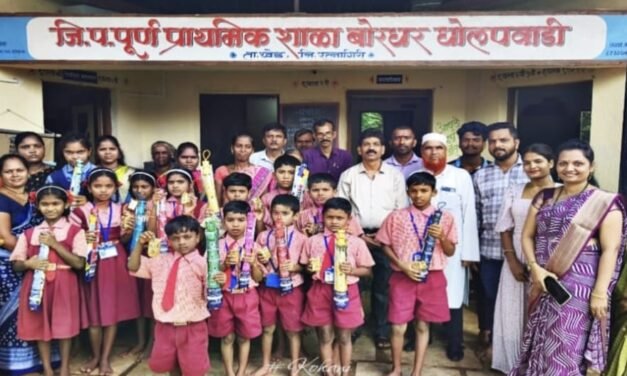 खेड तालुक्यातील २५ जिल्हा परिषद शाळांमध्ये मनसेतर्फे छत्र्या वाटप…