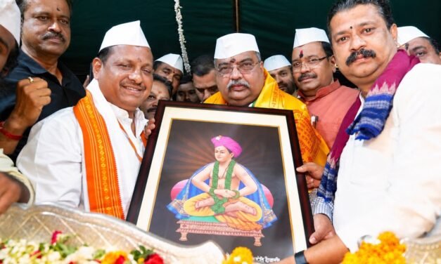माऊलींच्या पालखी सोहळ्यात भाजपा प्रदेशाध्यक्ष रविंद्र चव्हाण यांचा वारकऱ्यांशी संवाद…