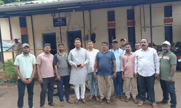 ९ दिवसांच्या अंधारानंतरही मळेकरांची वीज समस्या कायम; संतप्त ग्रामस्थांचा महावितरण कार्यालयावर मोर्चा