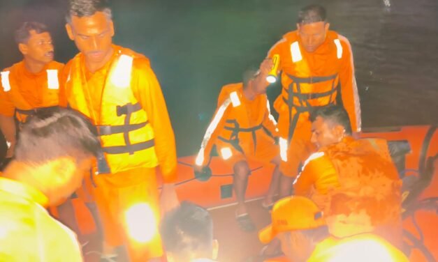महाडमध्ये काळ नदीला अचानक पूर; बेटावर अडकलेल्या दोन युवकांची NDRFकडून सुखरूप सुटका….
