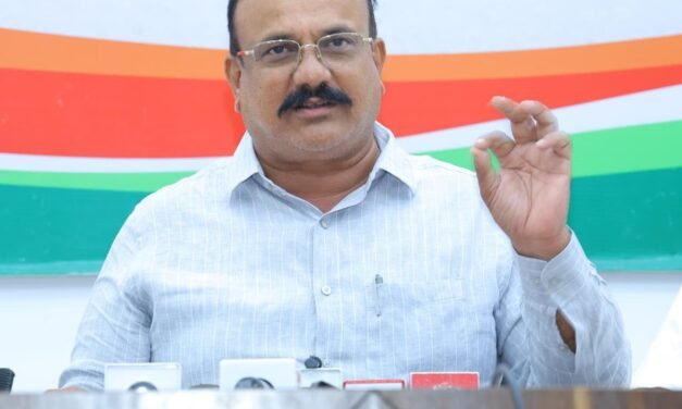 वीजबील माफीची घोषणा शेतकऱ्यांसाठी नाही तर अदानीसाठी, MSEB अदानीला आंदण देण्याचा डाव: हर्षवर्धन सपकाळ.