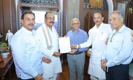 आंदोलकांवर पोलिसांचा बेछुट लाठीहल्ला अन्यायकारक, सरकारचे हस्तक असल्यासारखे वागू नका, महाराष्ट्रात पोलीस राज खपवून घेणार नाही: हर्षवर्धन सपकाळ