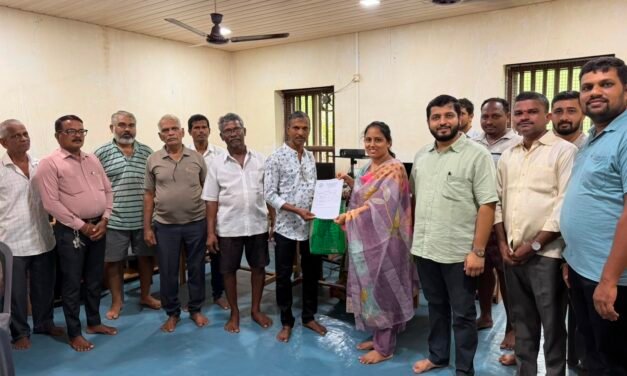 आंबा-काजू नुकसान भरपाईसाठी e-KYC व प्रधानमंत्री पिकविमा नोंदणी शिबिर कोळथरे येथे उत्साहात संपन्न