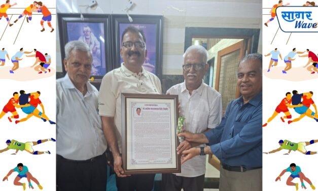 ज्येष्ठ कबड्डीपटू अशोक शिंदे यांचा सन्मान….