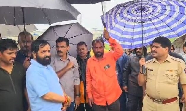 मंत्री भरत गोगावले यांची नागोठणे विभागातील पूरस्थितीची पाहणी; प्रशासनाला दिल्या महत्त्वपूर्ण सूचना