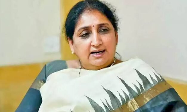 प्रत्येक यशस्वी व्यक्तीच्या आयुष्याच्या पाठीशी तिच्या आईचे संस्कार… तिची प्रार्थना आणि तिचे अथक कष्ट उभे असतात – सुनेत्रा पवार