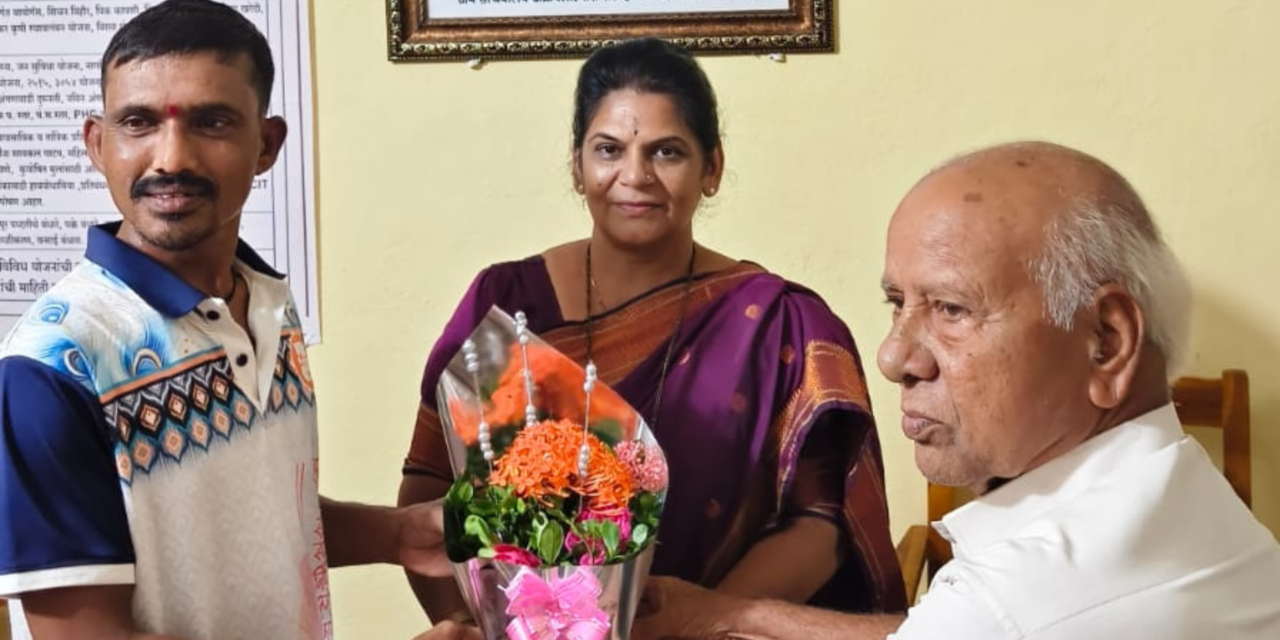 जिल्हा परिषद सदस्या सौं.पूजा निकम यांनी घेतला विकासकामांचा आढावा .