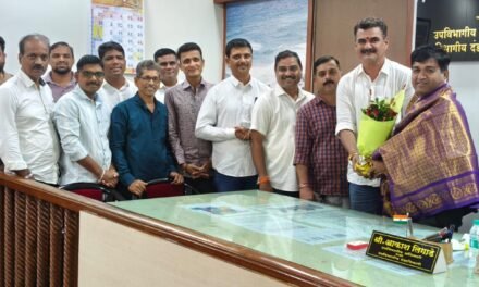 SIR कार्यक्रमात चिपळूण विधानसभा मतदारसंघ राज्यात प्रथम; प्रांताधिकारी आकाश लिगाडे यांचा शिवसेनेतर्फे सत्कार..