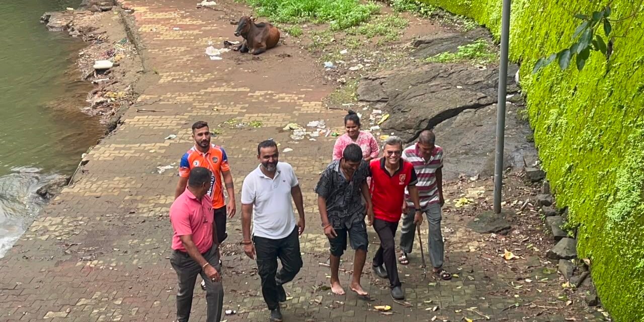 नदीत वाहून जाणाऱ्या तरुणाचे जीव वाचविले, हेल्प फाउंडेशन चे सत्कार्य..