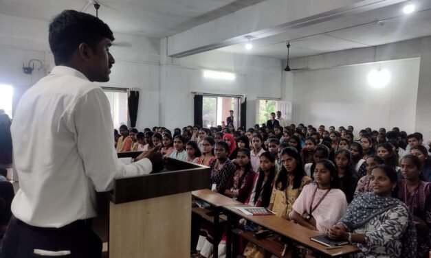 पाटपन्हाळे महाविद्यालयामध्ये स्पर्धा परीक्षेवर मार्गदर्शन उत्साहात