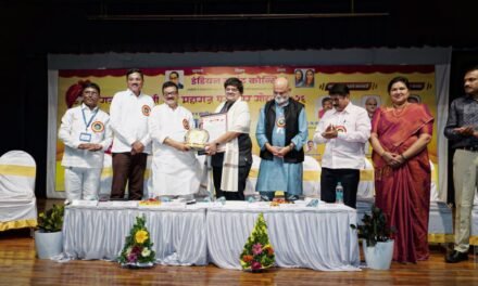 ना. रामदास आठवले यांची चिपळूणमध्ये तुफान फटकेबाजी… उद्योजक राजूसाहेब जोशी यांच्यासह मान्यवरांना पुरस्कार प्रदान…