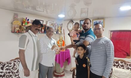 कोकण कडा मित्र मंडळाच्या वतीने सुधाकर कदम व दिपक मोरे यांना ‘सुवर्ण होन’ भेट…