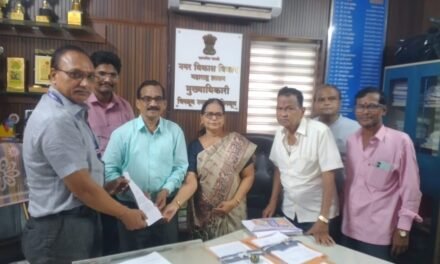 लिंगायत समाजाची स्मशानभूमी महाराष्ट्र शासन मिळकत करणेसाठी मुख्याधिकाऱ्यांना निवेदन..