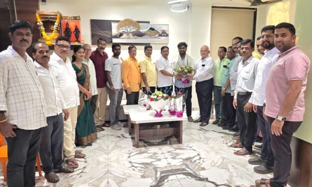 डॉ. सोहम जाधव यांना फिजिओथेरपीची पदवी; विविध मान्यवरांकडून अभिनंदन..