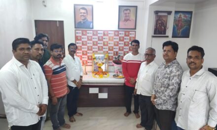 वाराणसीच्या पवित्र जन्मभूमीतील मातीचा कलश मंडणगडमध्ये; संत रविदास महाराजांच्या कलशाचे भक्तिभावाने पूजन…