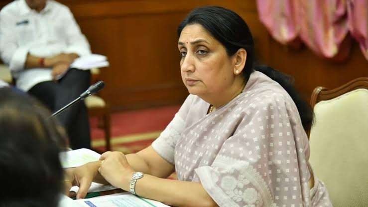 ​पिंपळवंडीतील बालिका अत्याचार व हत्या प्रकरणी दोषींवर कठोर कारवाई करून खटला फास्टट्रॅक कोर्टात चालवणार – सुनेत्रा पवार..