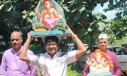 ‘महाराष्ट्राची हास्यजत्रा’ फेम प्रभाकर मोरे यांच्या घरी गणरायाचे आगमन…