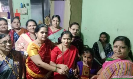 मगरीच्या तावडीतून आईला वाचवणाऱ्या स्वर्णीचा जिजाऊ ब्रिगेडतर्फे गौरव