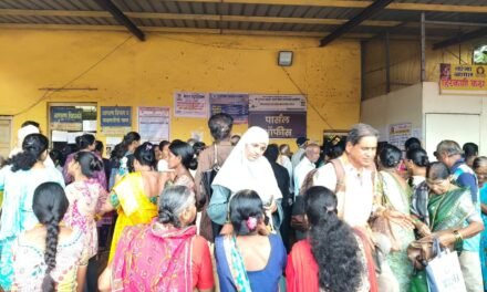 एनसीएमसी कार्डसाठी लांजा बसस्थानकात महिलांची झुंबड; सर्व्हर डाऊनमुळे तासनतास रांगा; ज्येष्ठ नागरिकांच्या अडचणी वाढल्या