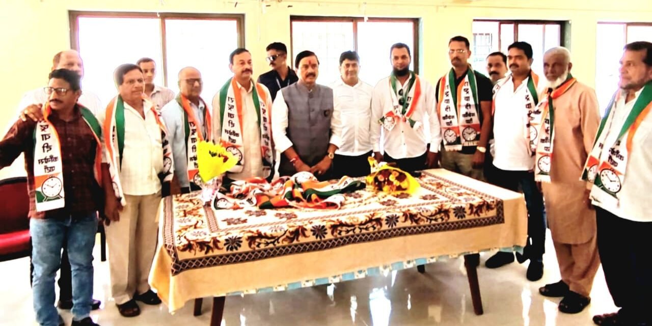 श्रीवर्धनमध्ये राष्ट्रवादीचा शिंदे सेनेला दे धक्का; शब्बीर भाई उंडरे यांचा असंख्य कार्यकर्त्यांसह राष्ट्रवादी काँग्रेसमध्ये प्रवेश..