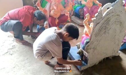 उंबरल्यात श्री वासुदेव कला केंद्रात लगबग अंतिम टप्प्यात; उद्या बाप्पा विराजणार, गणपती मूर्तींचा रंगकाम सोहळा पूर्ण!…