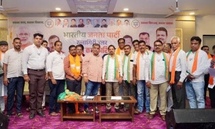 खेड पंचायत समितीचे माजी सभापती विजय कदम यांच्यासह शेकडो शिवसैनिकांचा भाजपमध्ये प्रवेश !