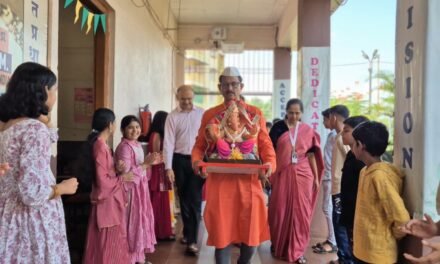रोटरी इंग्लिश मिडिअम स्कूलमध्ये गणरायाचे भक्तिमय आगमन !