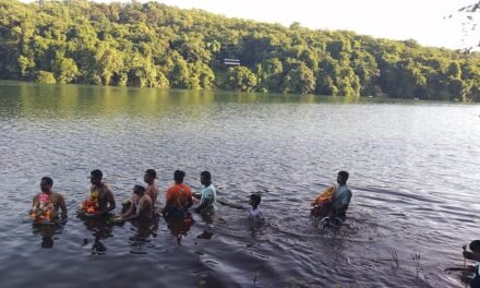 दापोलीत दीड दिवसाच्या बाप्पाचे श्रद्धापूर्वक विसर्जन…